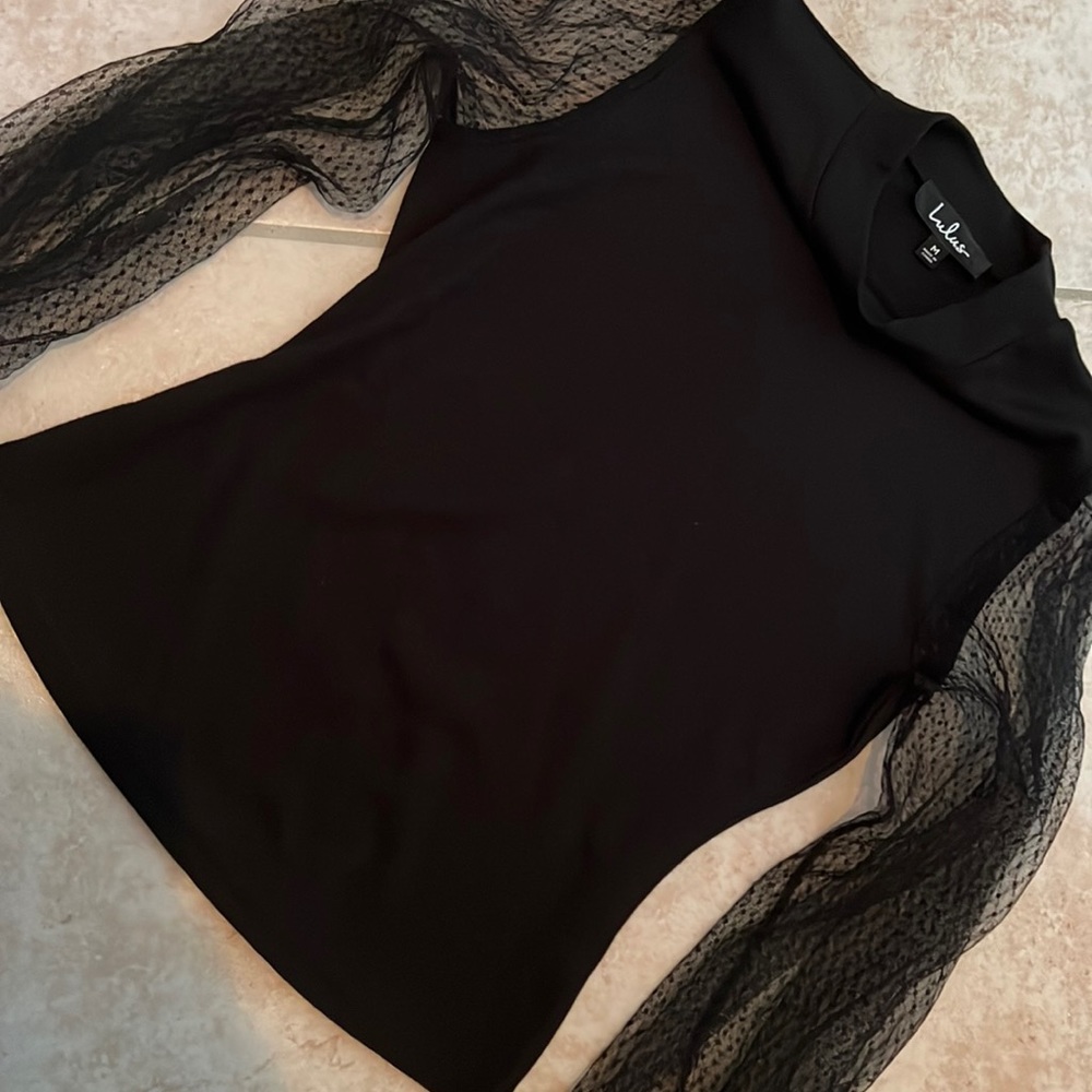 Lulus Brand new black lace long sleeve top